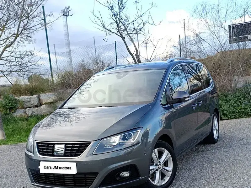 Usado Seat Alhambra XCELLENCE 150 CV (110 kW) 2020 Gris / plata Monovolumen