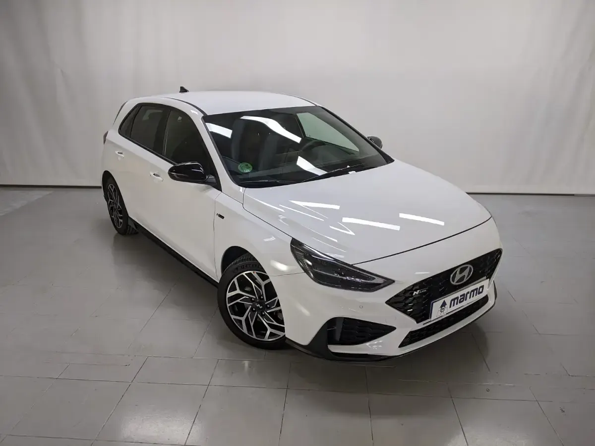 Usado Hyundai i30 N Line 101 CV (74 kW) 2025 Blanco Utilitario