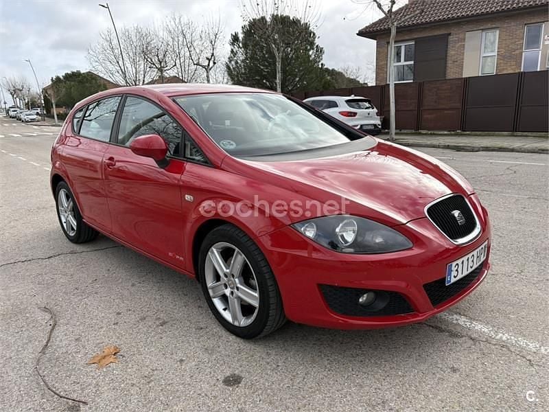 Rojo Usado 2013 Seat Leon Copa Berlina | 6200 € (Super precio) - Imagen 1/4