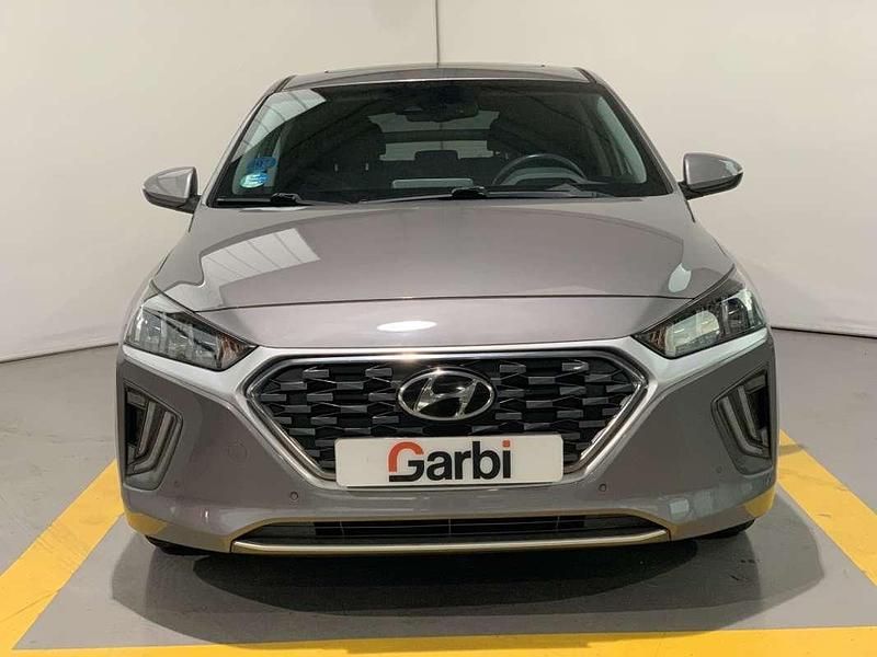 Usado Hyundai Ioniq Style 141 CV (103 kW) 2020 Gris Utilitario