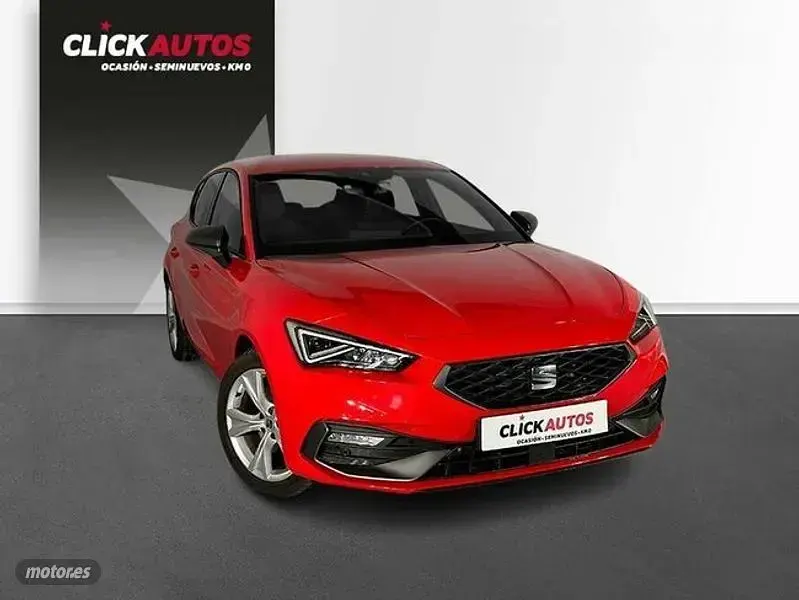 Usado Seat Leon FR 130 CV (95 kW) 2023 Rojo Berlina