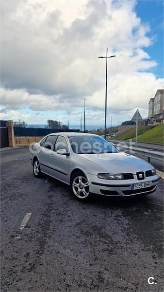 Gris / plata Usado 2001 Seat Toledo Stella Berlina | 2200 € (Precio justo) - Imagen 1/4