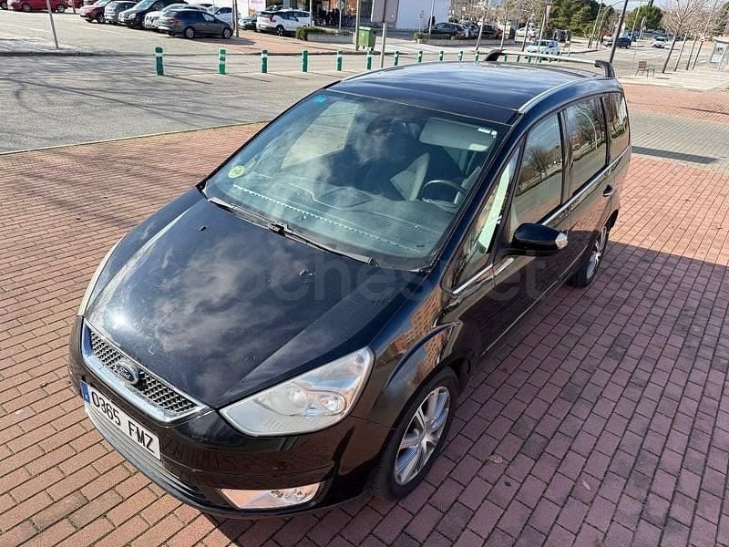 Usado Ford Galaxy Ghia 140 CV (102 kW) 2008 Negro Monovolumen