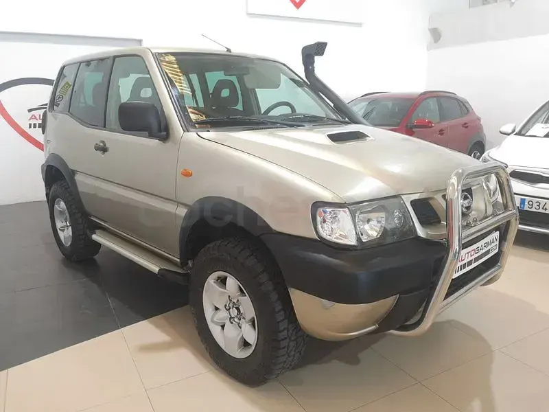 Usado Nissan Terrano 154 CV (113 kW) 2003 Marrón SUV