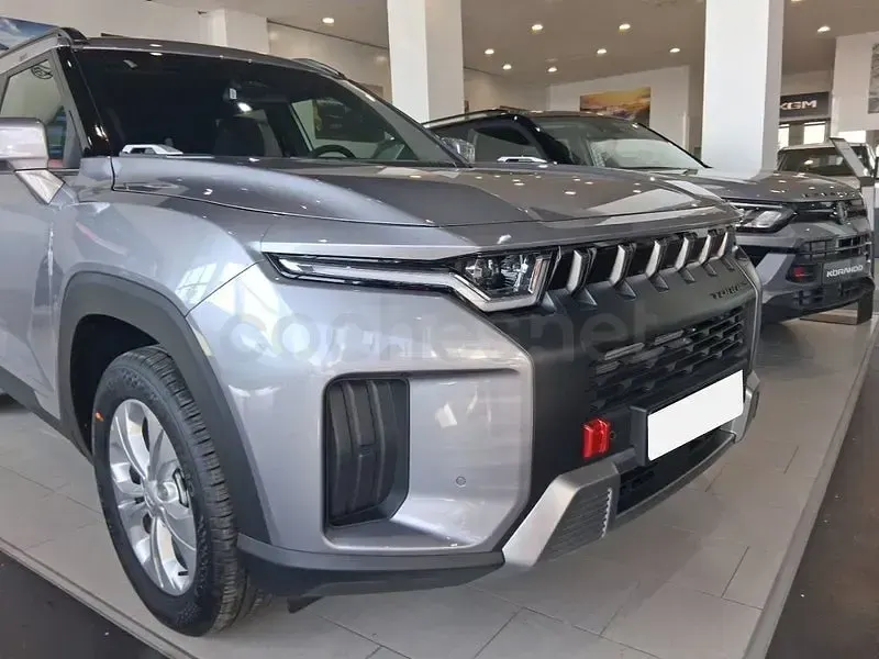 Usado KGM Torres 163 CV (119 kW) 2024 Gris / plata SUV