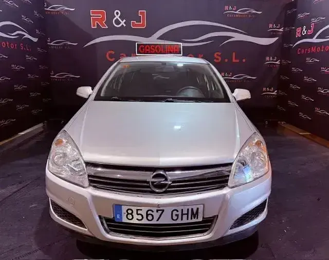 Usado Opel Astra Enjoy 115 CV (84 kW) 2008 Gris Berlina