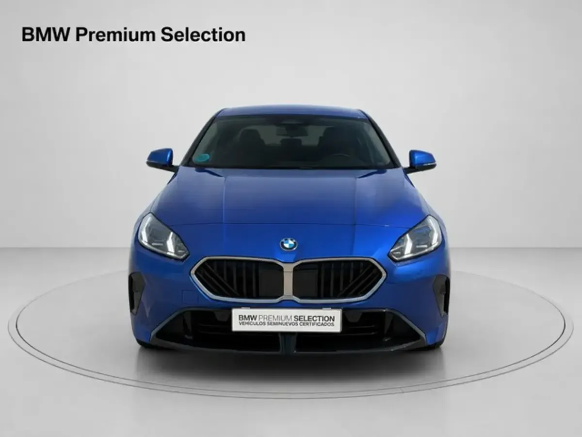 Usado BMW 120 Comfort Edition 170 CV (125 kW) 2025 Azul Utilitario