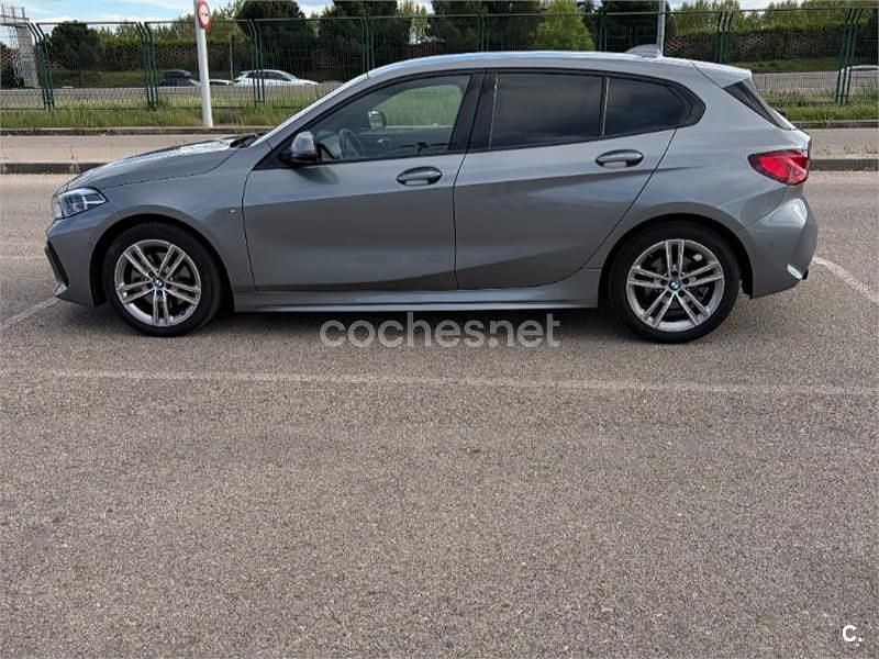 Usado BMW 118 Shadowline 150 CV (110 kW) 2023 Gris / plata Utilitario