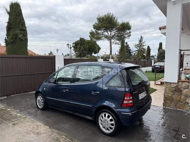 Usado Mercedes A140 Avantgarde 82 CV (60 kW) 2001 Azul Monovolumen