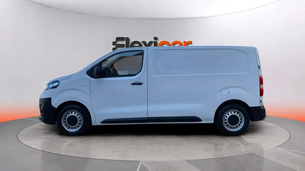 Usado Opel Vivaro-e Combi 102 CV (75 kW) 2023 Blanco Monovolumen