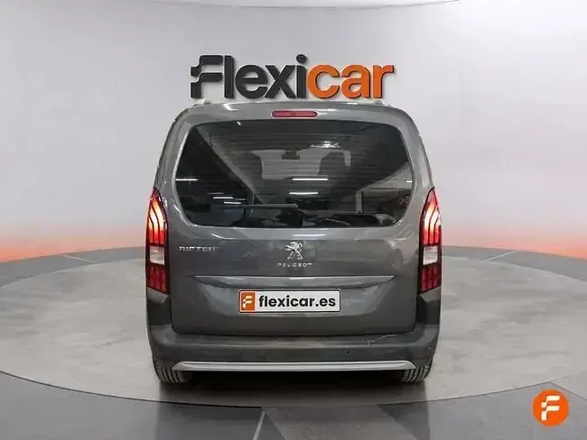 Usado Peugeot Rifter Active 130 CV (95 kW) 2018 Gris Monovolumen
