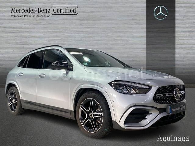 Usado Mercedes GLA200 163 CV (119 kW) 2025 Gris / plata SUV