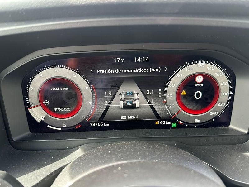 Usado Nissan Qashqai N-Connecta 140 CV (102 kW) 2021 Gris / plata SUV