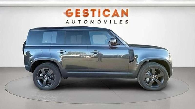 Usado Land Rover Defender SE 404 CV (297 kW) 2022 Gris SUV