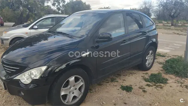 Usado SsangYong Actyon 141 CV (103 kW) 2006 Negro SUV