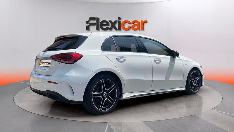 Usado Mercedes A180 116 CV (85 kW) 2021 Blanco Berlina