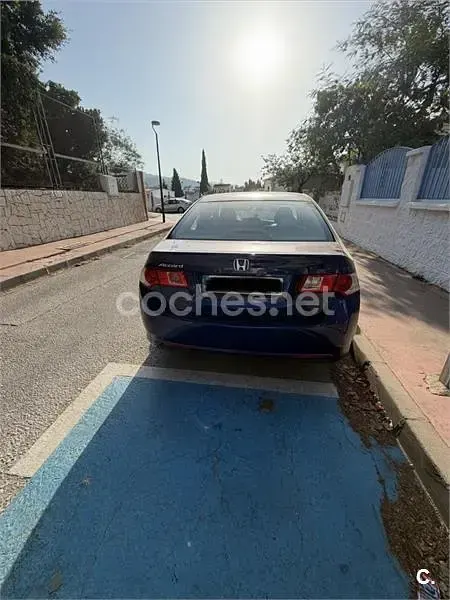 Usado Honda Accord Luxury 150 CV (110 kW) 2011 Azul Berlina