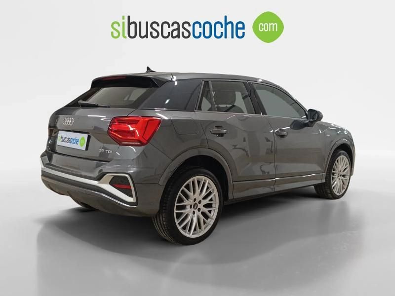 Usado Audi Q2 150 CV (110 kW) 2025 Gris/plata SUV