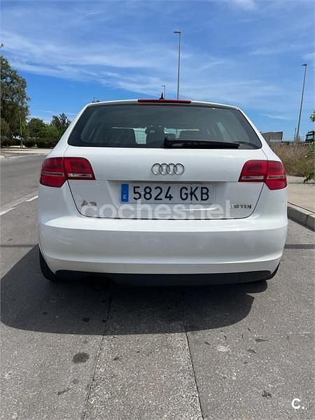 Usado Audi A3 Attraction 105 HP (77 kW) 2009 Branco Citadino