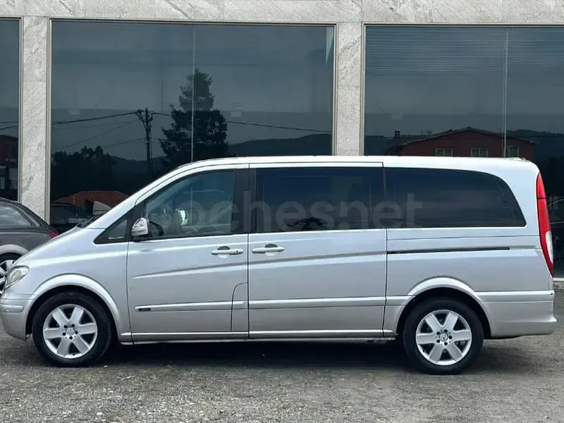 Usado Mercedes Viano 150 CV (110 kW) 2010 Gris / plata Monovolumen