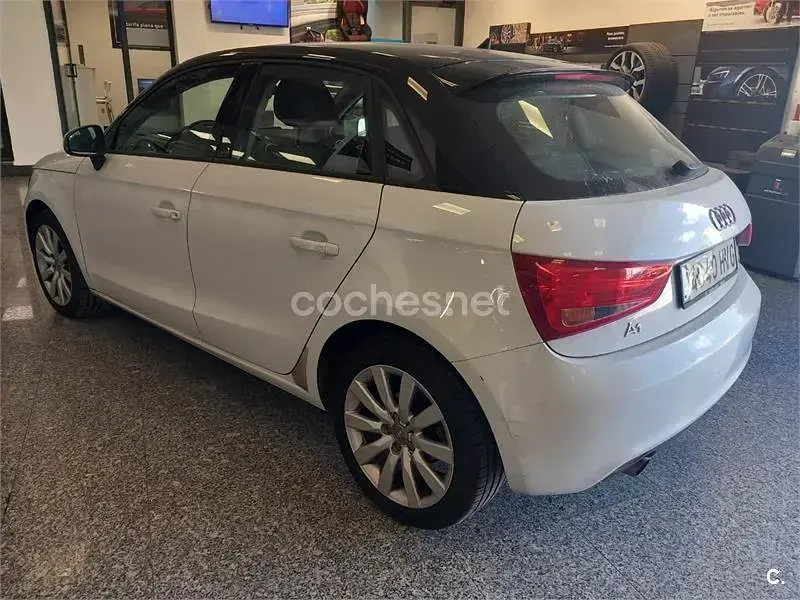 Usado Audi A1 Sportback 90 CV (66 kW) 2014 Blanco Utilitario