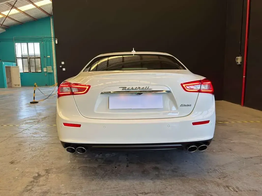 Usado Maserati Ghibli 272 CV (200 kW) 2015 Blanco Berlina