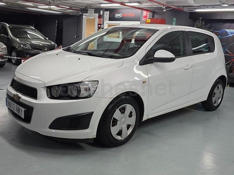 Usado Chevrolet Aveo LT 95 CV (69 kW) 2012 Blanco Berlina