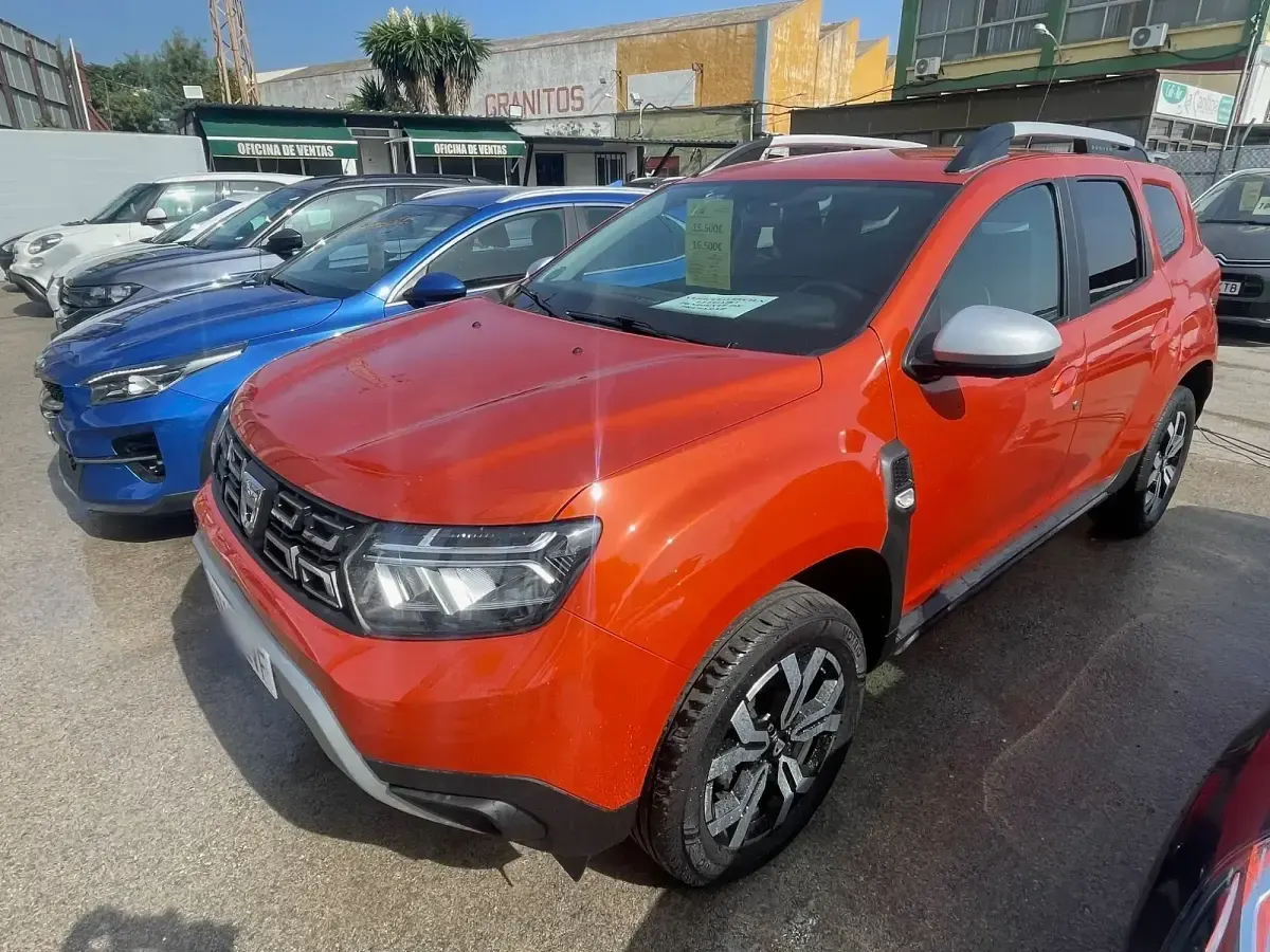 Usado Dacia Duster Prestige 100 CV (73 kW) 2021 Naranja SUV
