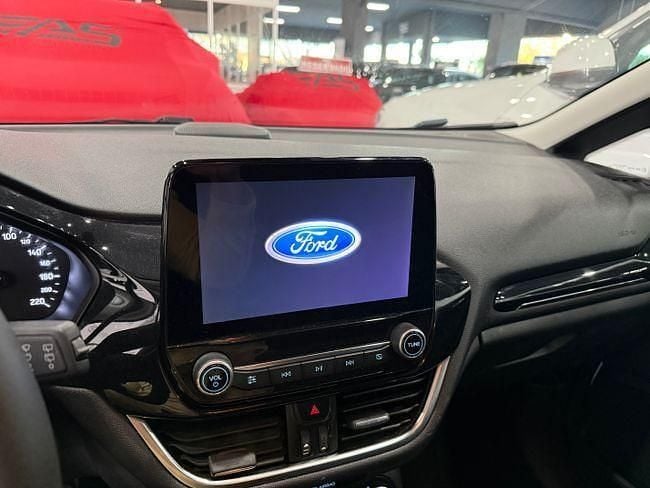 Usado Ford Fiesta 85 CV (62 kW) 2019 Blanco Utilitario
