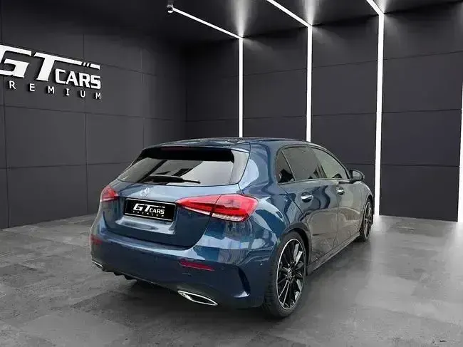 Usado Mercedes A250 AMG 218 CV (160 kW) 2022 Azul Berlina