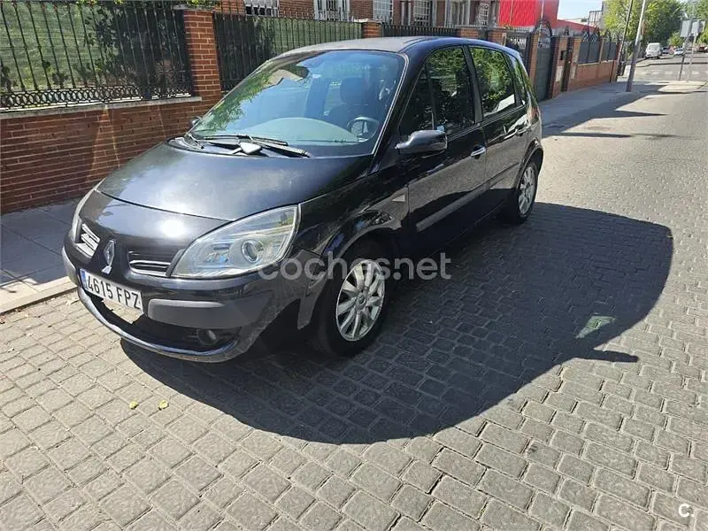 Usado Renault Scénic II Dynamique 130 CV (95 kW) 2007 Negro Monovolumen