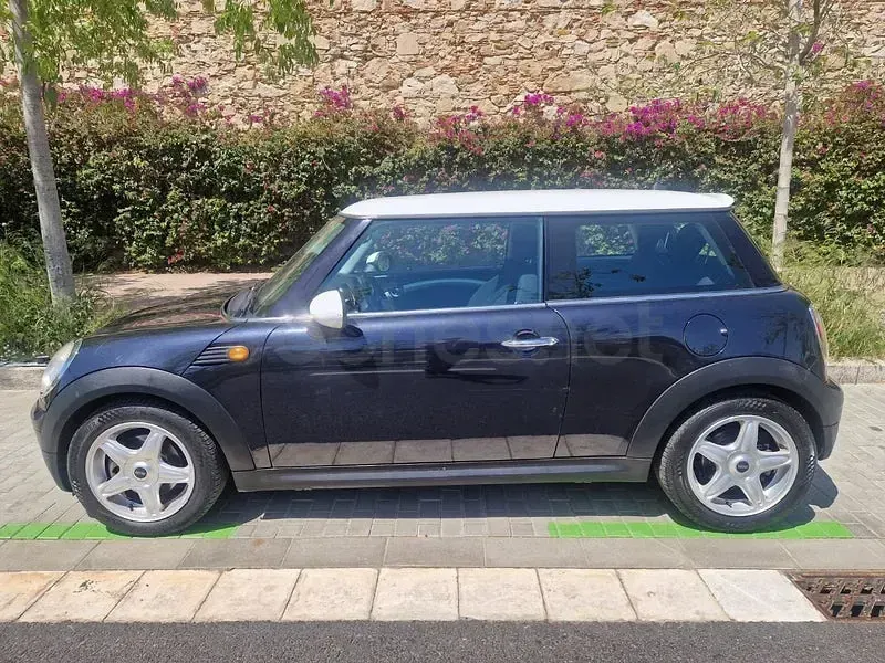 Usado Mini Cooper 120 CV (88 kW) 2008 Negro Utilitario
