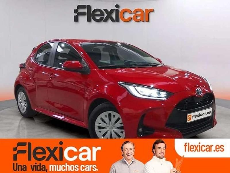 Rojo Usado 2023 Toyota Yaris Hybrid Business Edition Utilitario | 17.490 € (Buen precio) - Imagen 1/4