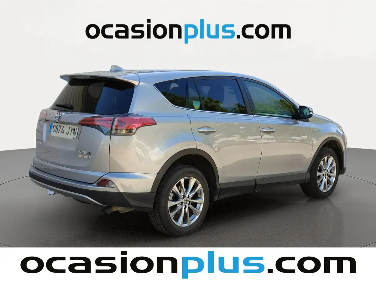 Usado Toyota RAV4 Hybrid Advance 197 CV (144 kW) 2017 Gris plata SUV