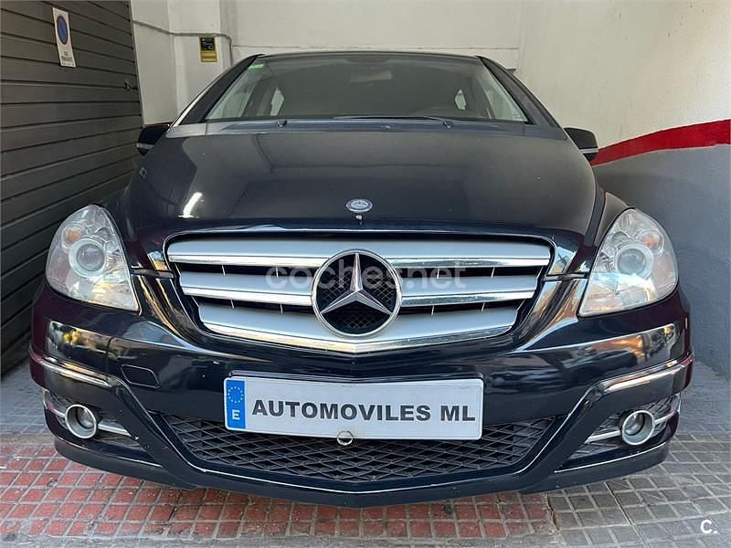 Negro Usado 2010 Mercedes B180 Monovolumen | 6200 € (Super precio) - Imagen 1/4