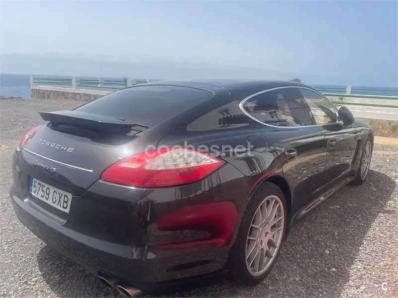 Usado Porsche Panamera Sport Turismo 440 CV (323 kW) 2017 Marrón Familiar