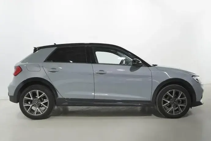 Usado Audi A1 S-Line 150 CV (110 kW) 2022 Plateado SUV