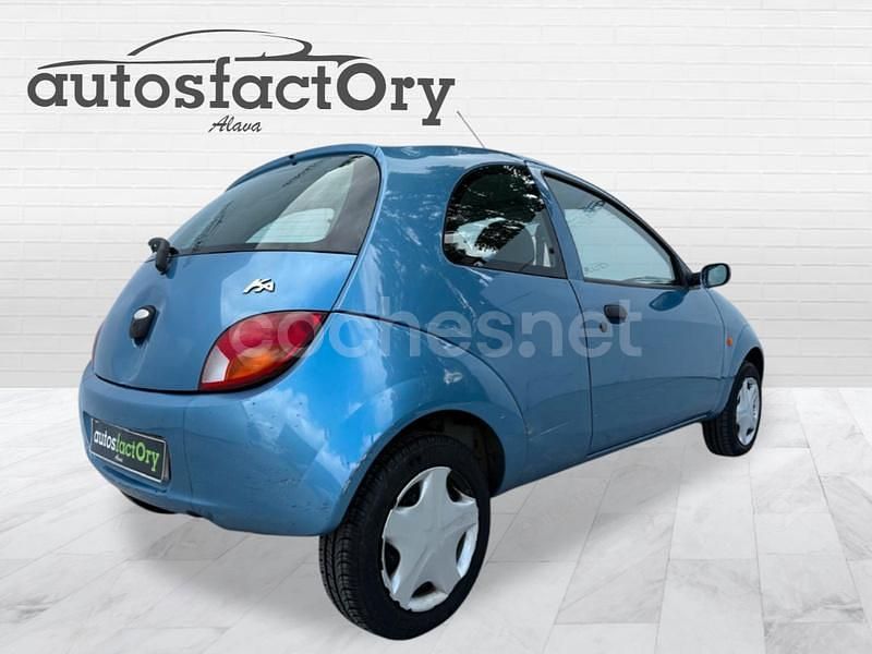 Usado Ford Ka 60 CV (44 kW) 2002 Azul Berlina