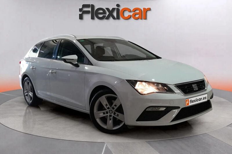 Usado Seat Leon ST FR 151 CV (111 kW) 2018 Blanco Familiar