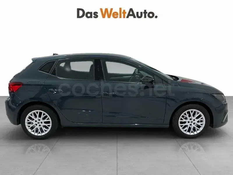 Usado Seat Ibiza FR 115 CV (84 kW) 2025 Azul Utilitario