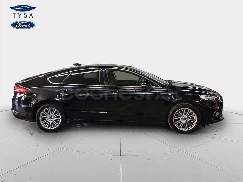 Usado Ford Mondeo Titanium 150 CV (110 kW) 2021 Negro Berlina