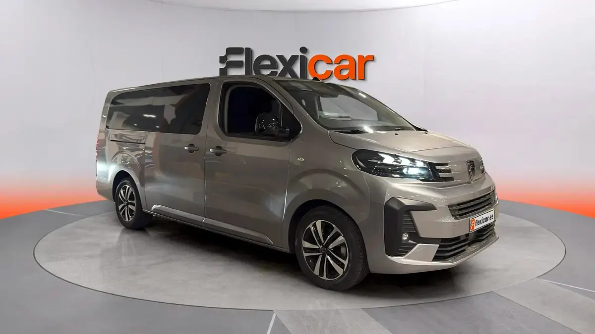 Käytetty Peugeot Traveller Business-Line 180 HP (132 kW) 2024 Tila-auto