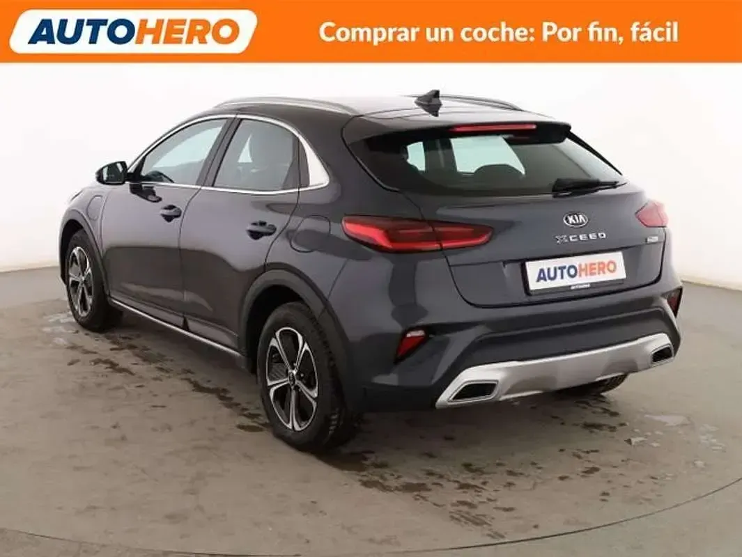 Usado Kia XCeed 141 CV (103 kW) 2021 Gris SUV
