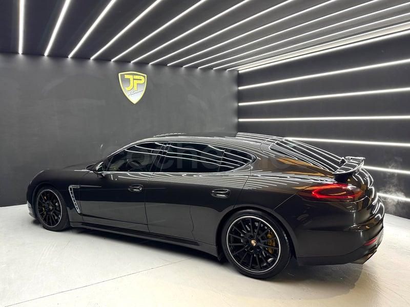 Usado Porsche Panamera Turbo S Executive 570 CV (419 kW) 2014 Negro Berlina