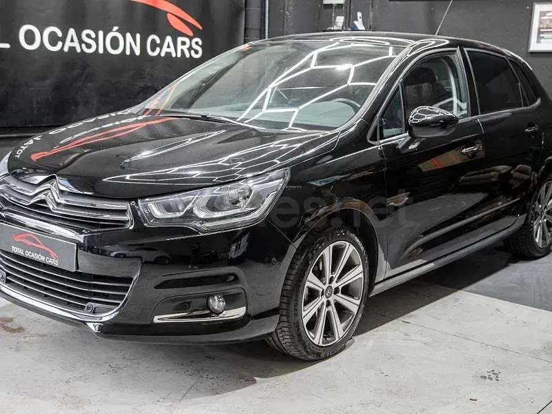 Usado Citroën C4 Shine 120 CV (88 kW) 2017 Negro Berlina