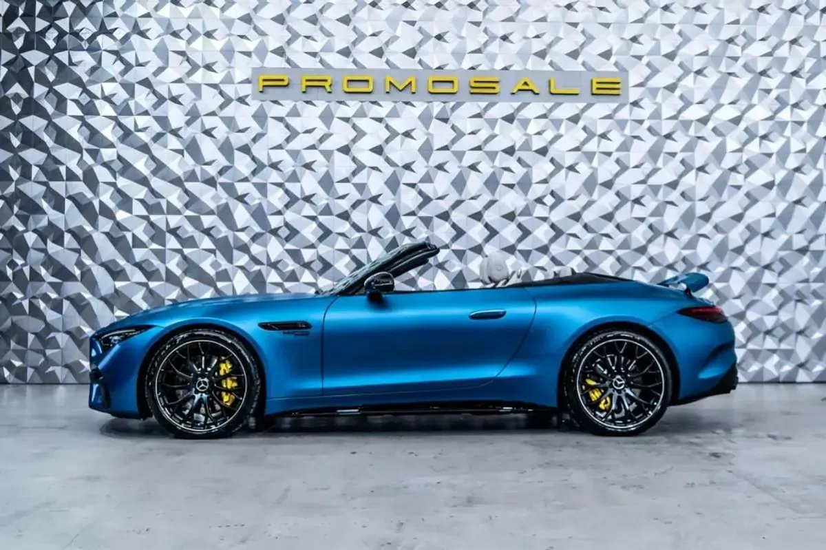 Usado Mercedes SL43 AMG AMG 585 CV (430 kW) 2024 Azul Coupe