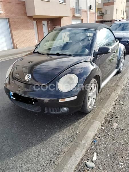 Usado VW New Beetle 102 CV (75 kW) 2009 Negro Utilitario