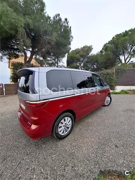 Usado VW Multivan Style 218 CV (160 kW) 2022 Rojo Van