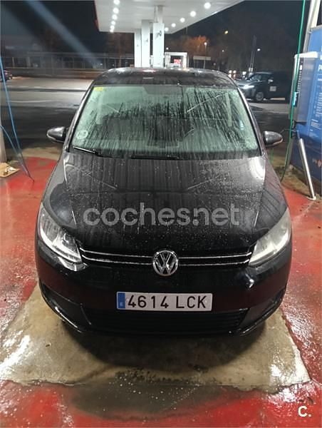 Usado VW Touran Advance 105 CV (77 kW) 2013 Negro Monovolumen