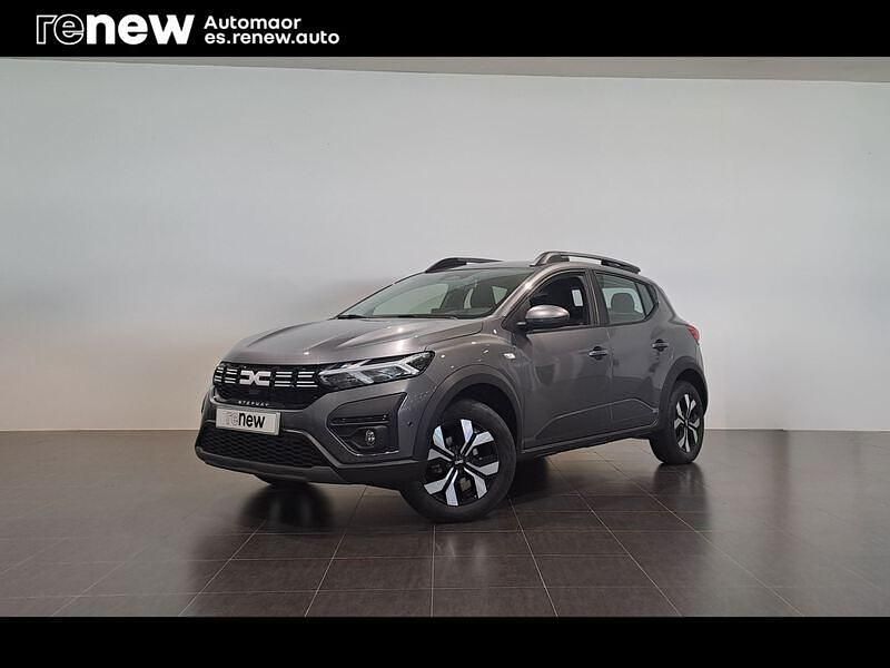 Usado Dacia Sandero Expression 100 CV (73 kW) 2024 Gris Utilitario